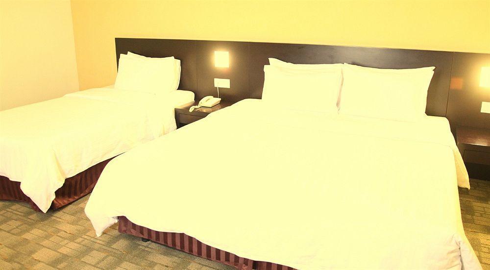 Oyo 89693 Perkasa Hotel Keningau Near Hospital Keningau Exteriér fotografie