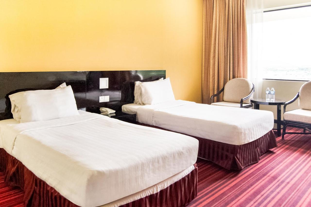 Oyo 89693 Perkasa Hotel Keningau Near Hospital Keningau Exteriér fotografie
