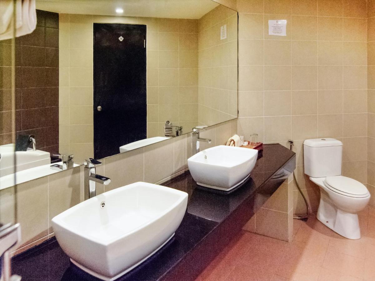 Oyo 89693 Perkasa Hotel Keningau Near Hospital Keningau Exteriér fotografie